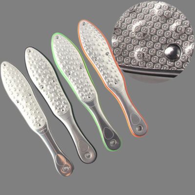 अच्छी कीमत कैलस रिमूवर टूल फुट एक्सफोलिएटर मेटल फुट फाइलें मृत त्वचा हटाने और फुट स्क्रैपर के लिए ऑनलाइन