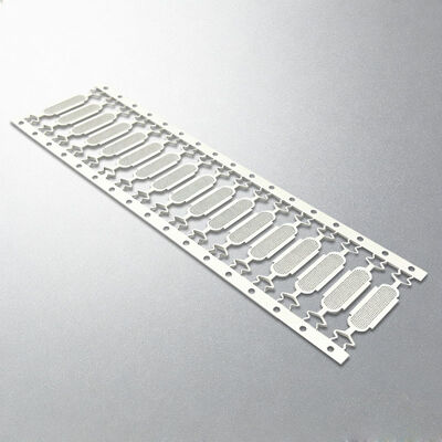 कस्टम उच्च परिशुद्धता नक़्क़ाशीदार 304/316 स्टेनलेस स्टील फोन स्पीकर मेष